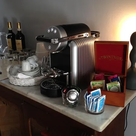 Casa Fenoglio Oda ve Kahvaltı 3*