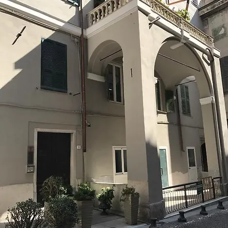 Oda ve Kahvaltı Casa Fenoglio